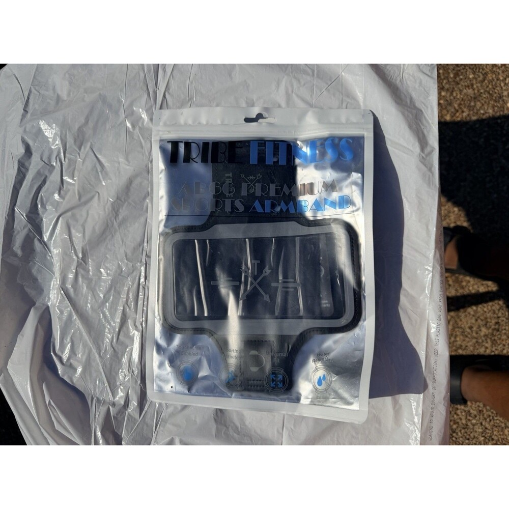 TRIBE FITNESS AB66 Premium Sports Armband - New in package. Universal Fit